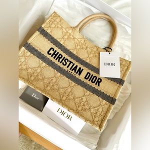 ❤️SOLD!!!❤️ Authenthic CHRISTIAN DIOR MEDIUM BOOK TOTE RAFFIA (Brand New)